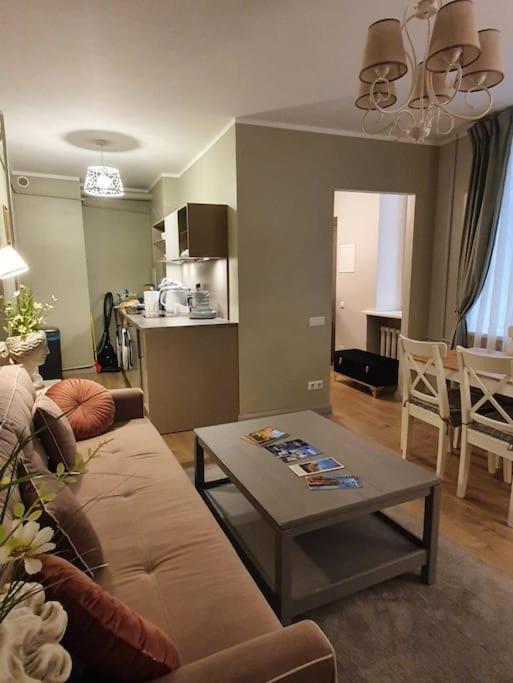 Stylish Apartment In Old Town ريغا المظهر الخارجي الصورة